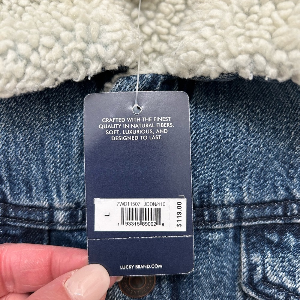 NWT Women’s Lucky Brand Tomboy Sherpa Lined Denim Jacket Large Retail: $119 - Picture 3 of 9